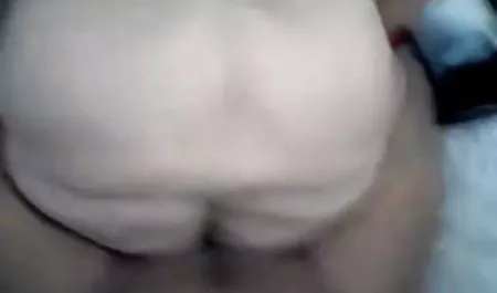 ژاپنی در مورد کمیک هایی که روی تخت می خوابند ، دانلود بازی های اندروید سکسی استمناء می کند