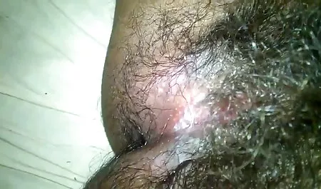 عشق لاغری با رنگ مشکی از از blowjob لذت می برد و دو دوست دختر بازی سکسی مخصوص اندروید در جوراب ساق بلند و لباس زیر زنانه در باسن دارد