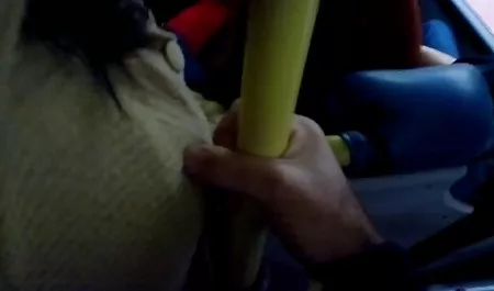 دختر چاق بالغ در جوراب شلواری و مهره توسط یک پسر روس با دانلود بازی سکسیاندروید لنگه در رختخواب لعنتی می شود