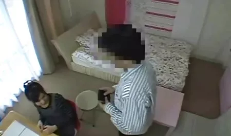 ریلین ره با مرد سیاه پوست در رختخواب اتاق خواب رابطه جنسی برقرار می بازی های اندروید سکسی کند