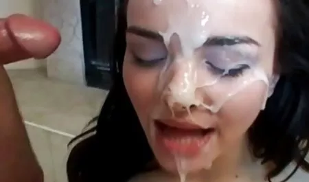 سبزه چربی با یک عاشق نازک دانلودبازیسکسی برای اندروید روی زمین fucks می کند